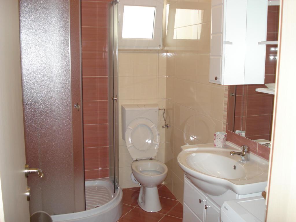 Robi Apartment
