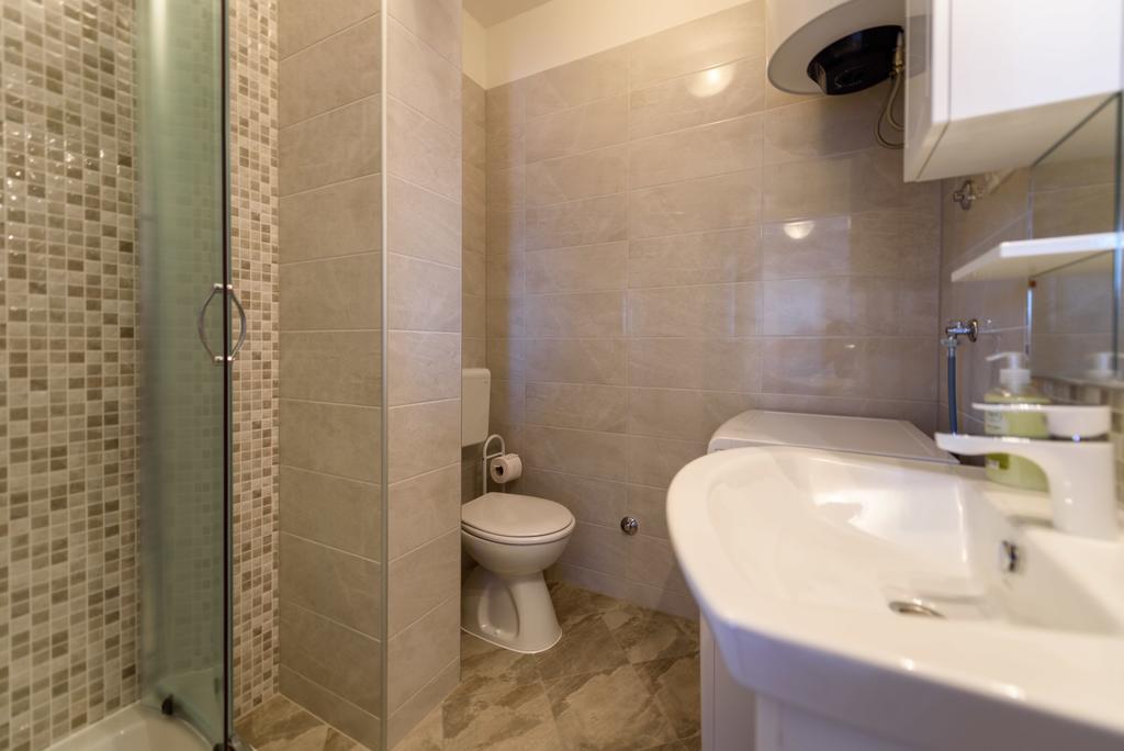 Robi Apartment
