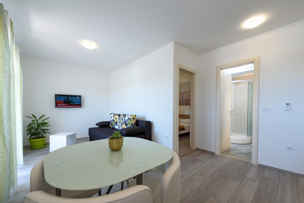 Robi * Trogir