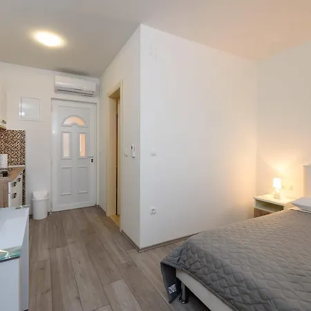 Apartments Robi Trogir Exteriér fotografie