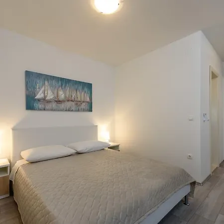 Apartments Robi Trogir Exteriér fotografie